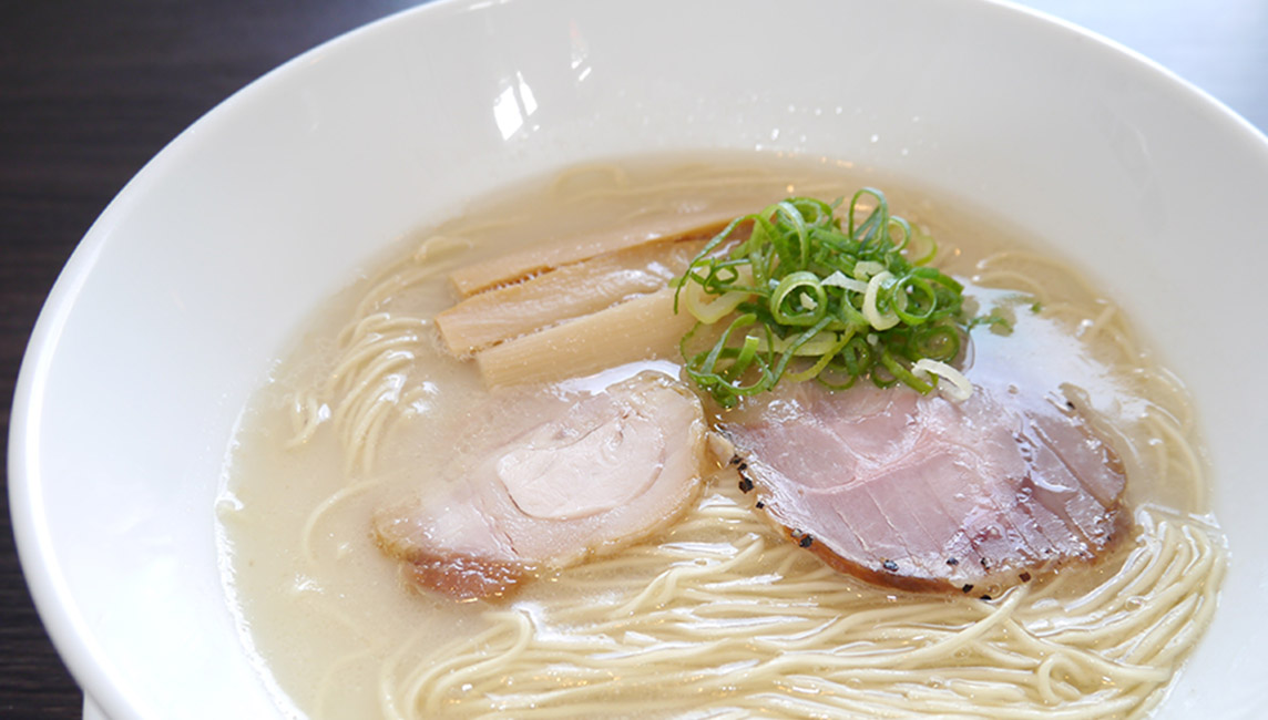 名古屋 八麺山豚骨ラーメン
